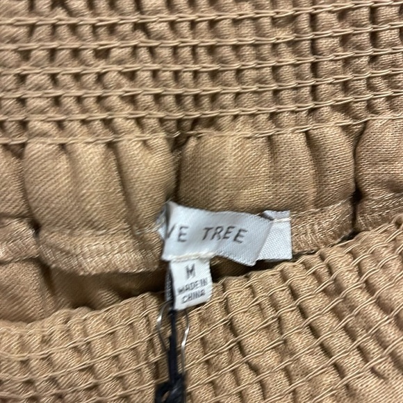 2 Joggers Green and Camel size Medium - Picture 9 of 12